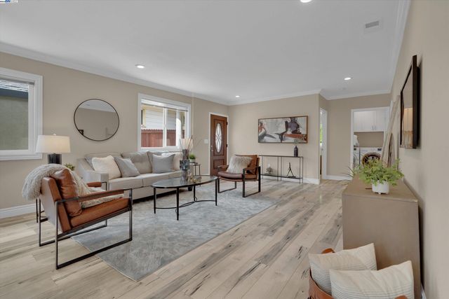 4433 Fair Ave, Oakland, CA 94619