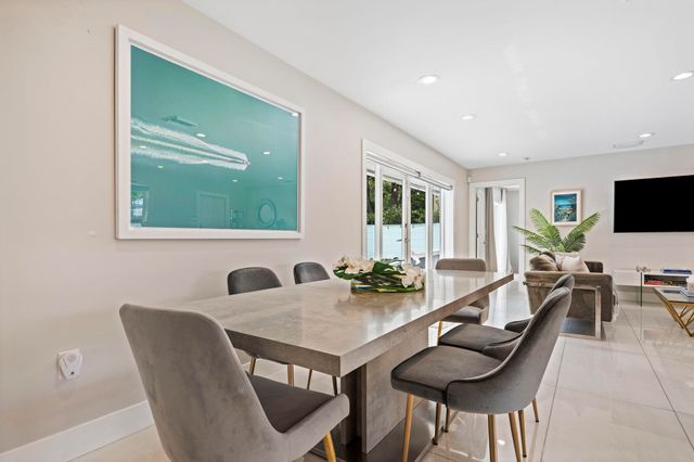 2112 NE 32nd Avenue, Fort Lauderdale, FL 33305