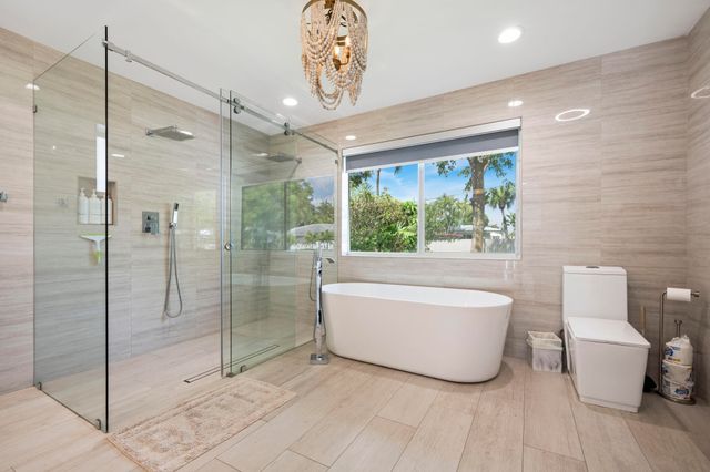 2112 NE 32nd Avenue, Fort Lauderdale, FL 33305