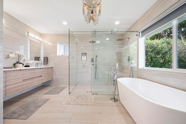 2112 NE 32nd Avenue, Fort Lauderdale, FL 33305