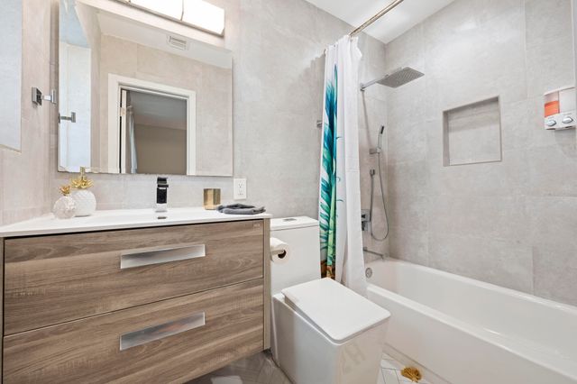 2112 NE 32nd Avenue, Fort Lauderdale, FL 33305