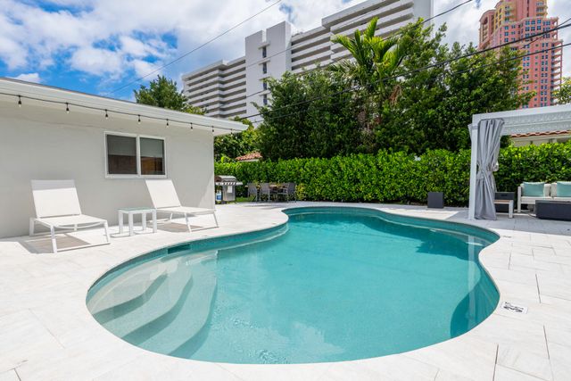 2112 NE 32nd Avenue, Fort Lauderdale, FL 33305