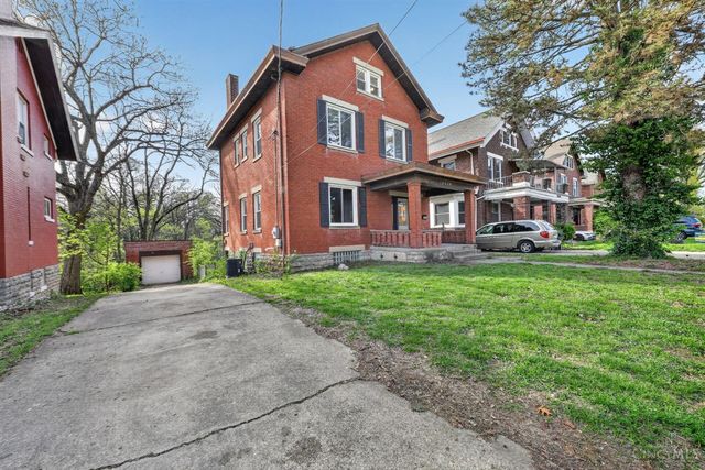2525 Homestead Place, Cincinnati, OH 45211