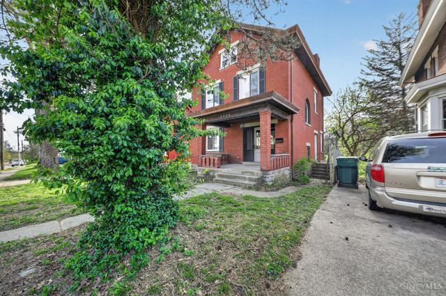 2525 Homestead Place, Cincinnati, OH 45211