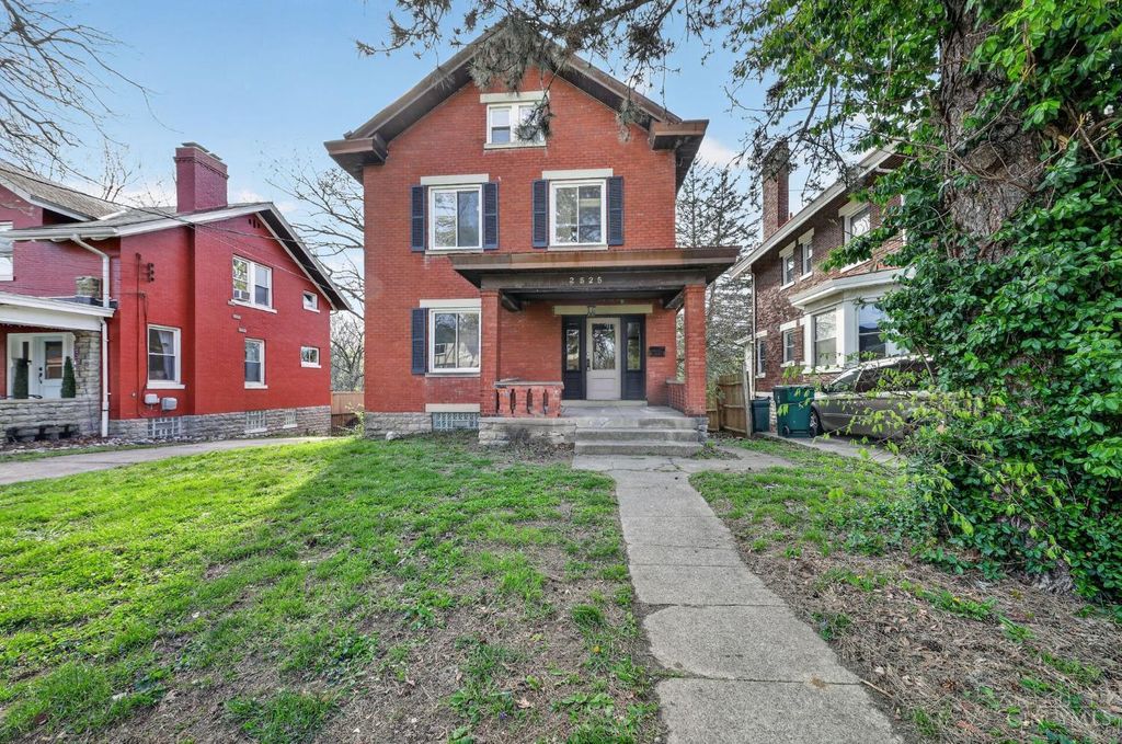 2525 Homestead Place, Cincinnati, OH 45211