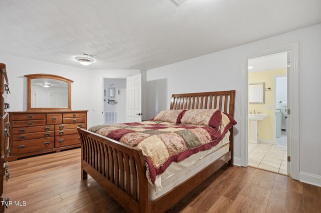 64 Dye Drive, Lebanon, VA 24266