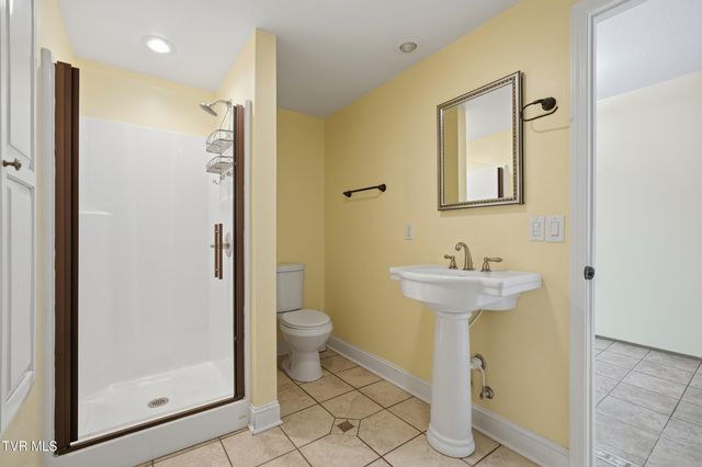 64 Dye Drive, Lebanon, VA 24266