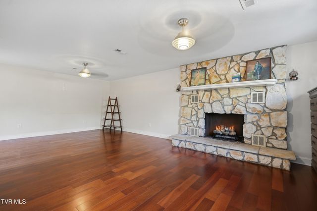 64 Dye Drive, Lebanon, VA 24266