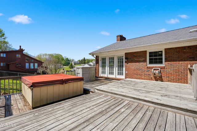 64 Dye Drive, Lebanon, VA 24266