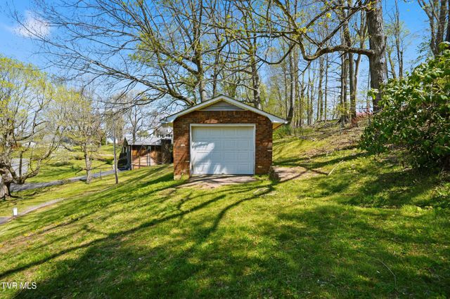 64 Dye Drive, Lebanon, VA 24266