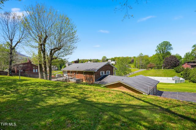 64 Dye Drive, Lebanon, VA 24266
