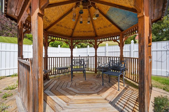 64 Dye Drive, Lebanon, VA 24266
