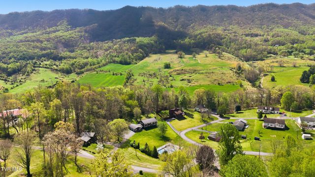 64 Dye Drive, Lebanon, VA 24266