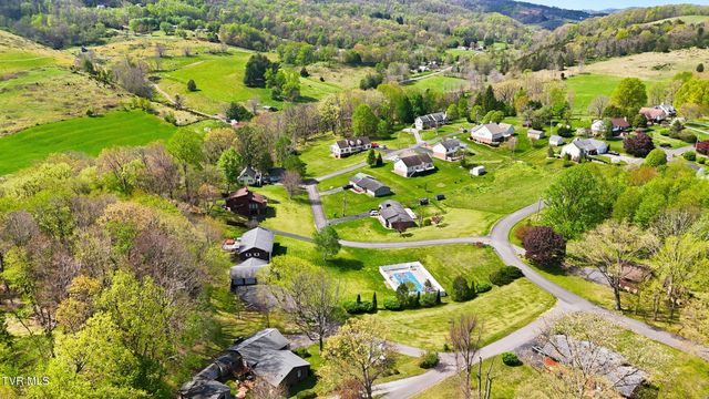 64 Dye Drive, Lebanon, VA 24266