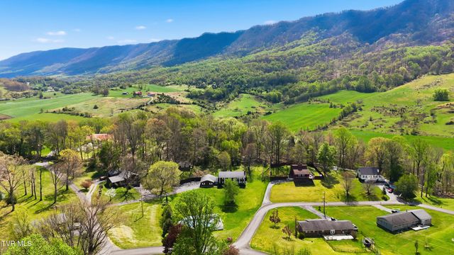 64 Dye Drive, Lebanon, VA 24266