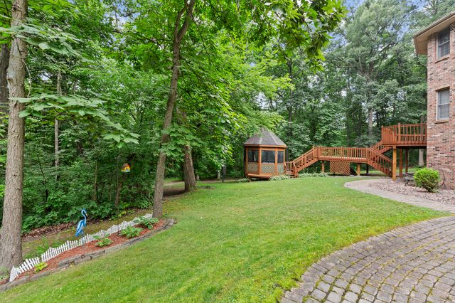 11458 Burr Street, Crown Point, IN 46307