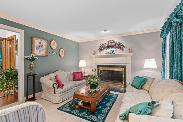 11458 Burr Street, Crown Point, IN 46307