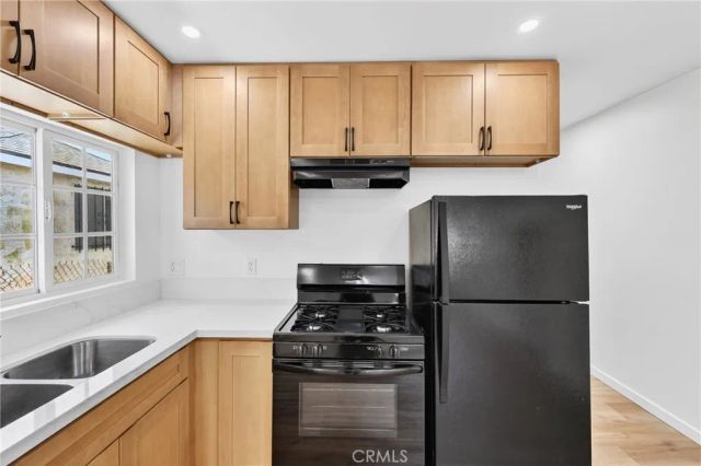 1031 N Fickett, Los Angeles, CA 90033