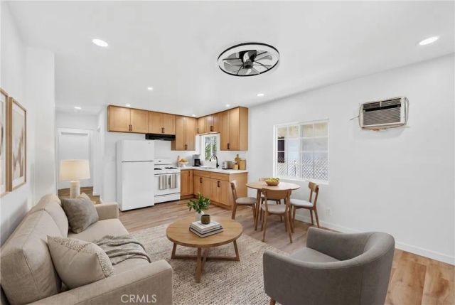 1031 N Fickett, Los Angeles, CA 90033