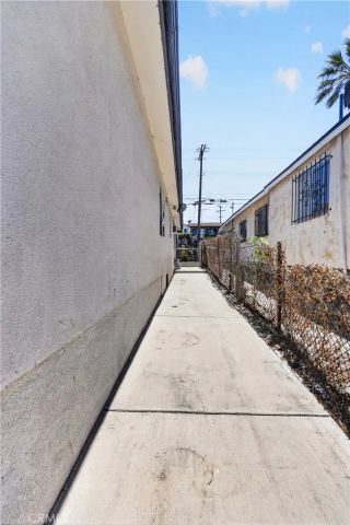 1031 N Fickett, Los Angeles, CA 90033