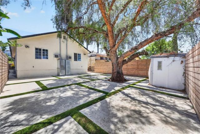 1031 N Fickett, Los Angeles, CA 90033
