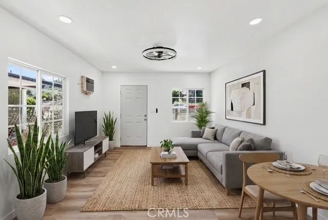 1031 N Fickett, Los Angeles, CA 90033