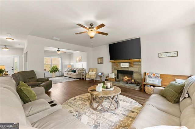 176 Whelchel Valley Drive, Dawsonville, GA 30534