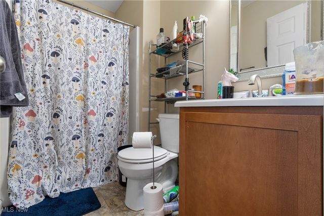 1860 Issaquah Street, Cuyahoga Falls, OH 44221