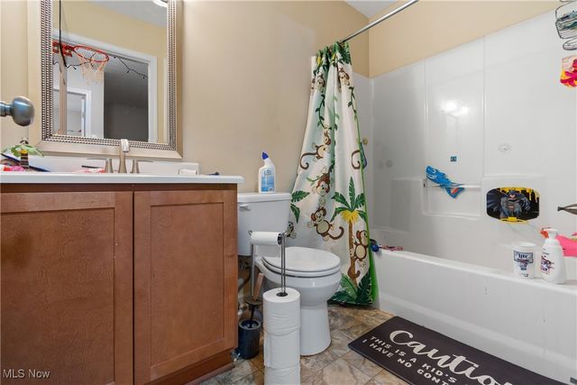 1860 Issaquah Street, Cuyahoga Falls, OH 44221