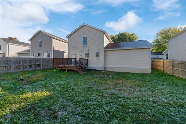 1860 Issaquah Street, Cuyahoga Falls, OH 44221