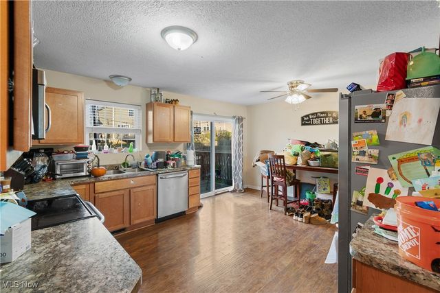 1860 Issaquah Street, Cuyahoga Falls, OH 44221