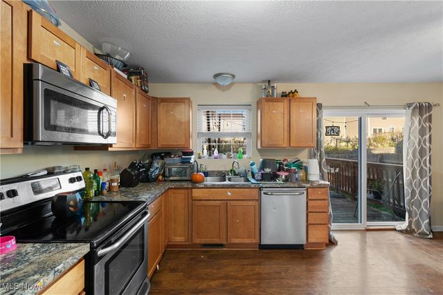 1860 Issaquah Street, Cuyahoga Falls, OH 44221