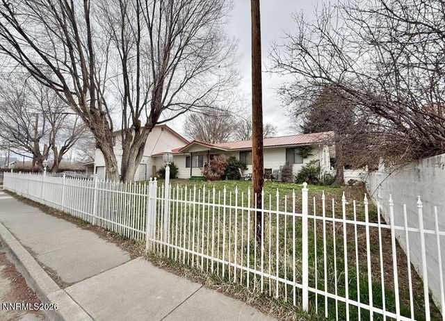 459 S 9th Street, Elko, NV 89801