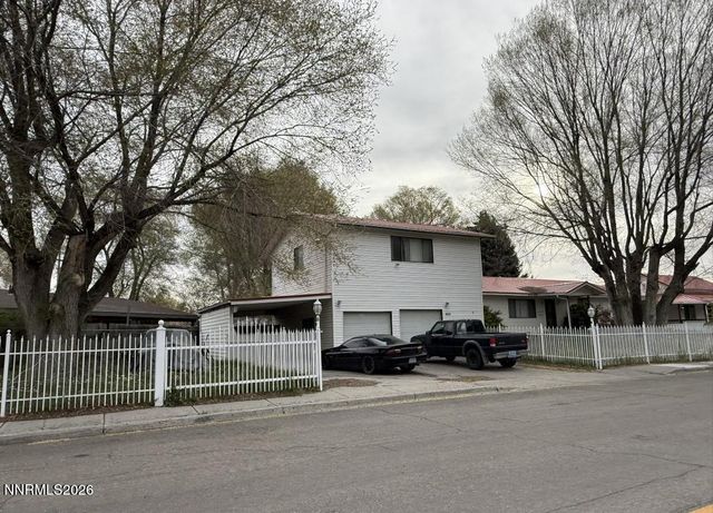 459 S 9th Street, Elko, NV 89801