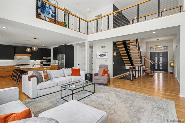 7020 Driftwood Drive, Fenton, MI 48430