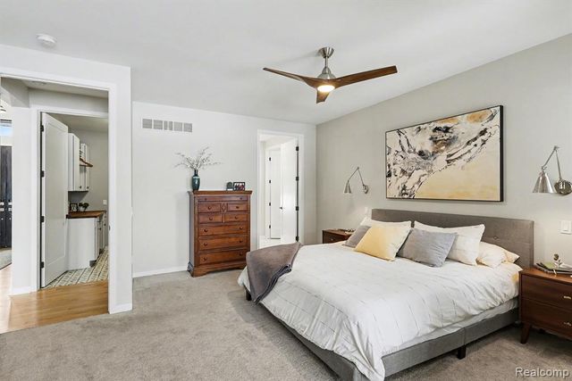 7020 Driftwood Drive, Fenton, MI 48430