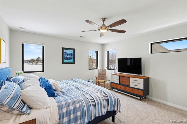 7020 Driftwood Drive, Fenton, MI 48430