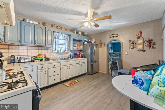 131 NORTH AVE, West Berlin, NJ 08091