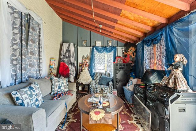 131 NORTH AVE, West Berlin, NJ 08091