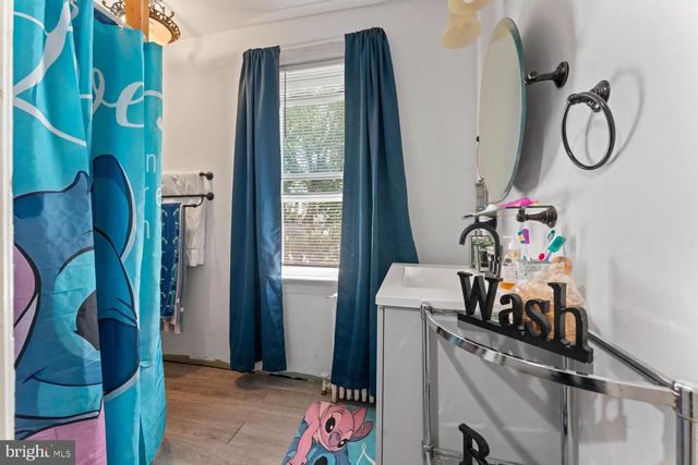 131 NORTH AVE, West Berlin, NJ 08091