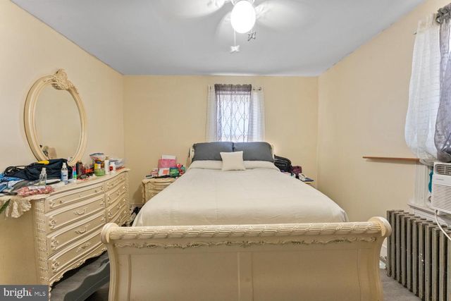 131 NORTH AVE, West Berlin, NJ 08091