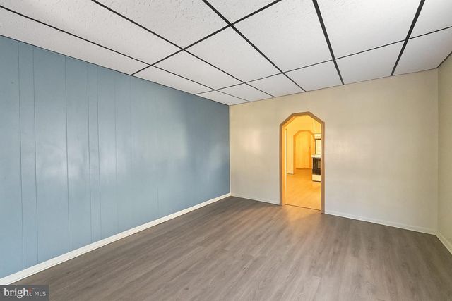 131 NORTH AVE, West Berlin, NJ 08091