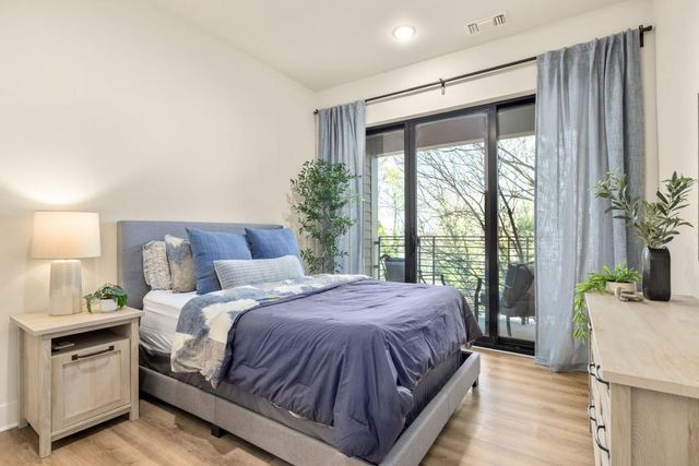 112 Rogers Street NE 205, Atlanta, GA 30317