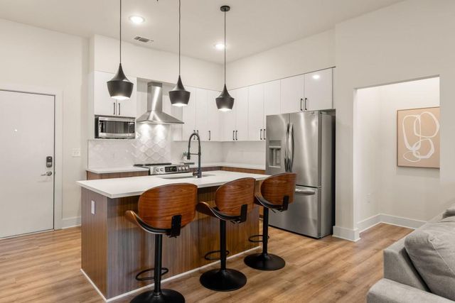 112 Rogers Street NE 205, Atlanta, GA 30317