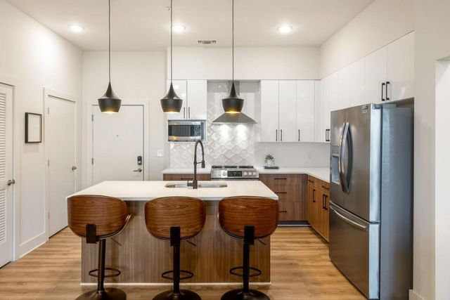 112 Rogers Street NE 205, Atlanta, GA 30317