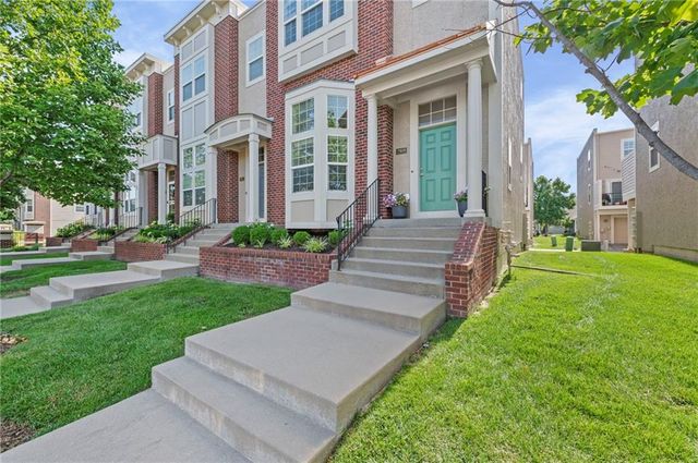 2909 Swift Street, North Kansas City, MO 64116
