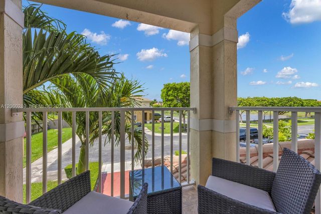16292 SW 57th Ln, Miami, FL 33193