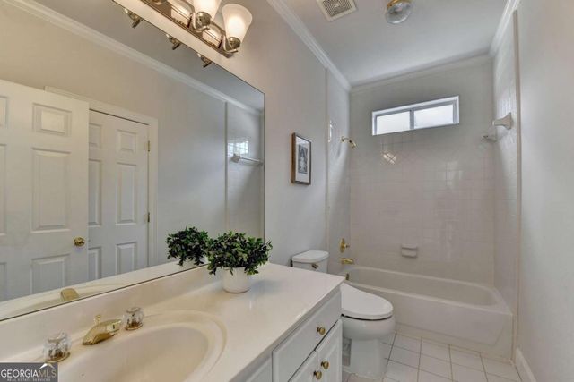 1810 Sunset Harbour Pointe, Lawrenceville, GA 30043