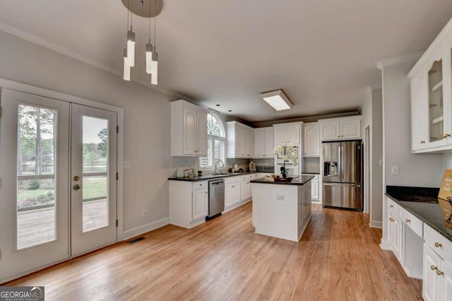 1810 Sunset Harbour Pointe, Lawrenceville, GA 30043