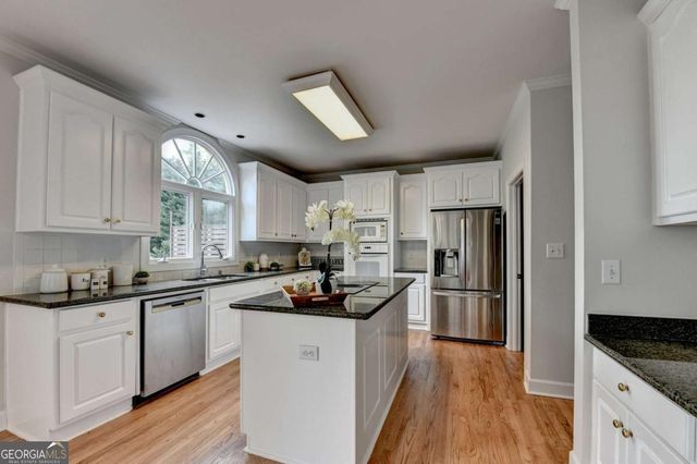 1810 Sunset Harbour Pointe, Lawrenceville, GA 30043